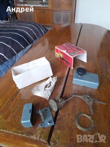 Стара допълнителна брава,резе Финпром, снимка 2 - Други ценни предмети - 52297370