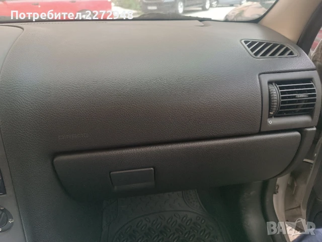 Опел Астра Газ Бензин на 42 000 км, снимка 9 - Автомобили и джипове - 51313388