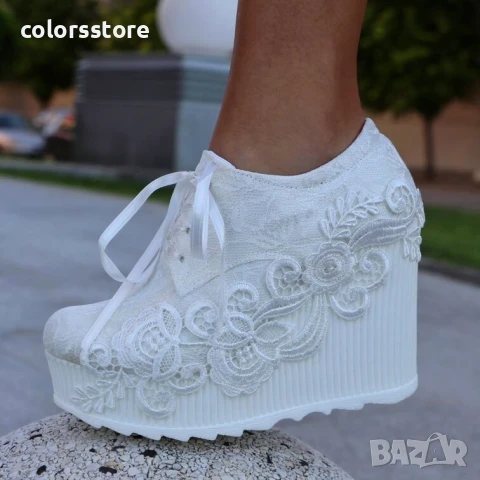 Обувки на платформа - бели - 710-15 , снимка 2 - Кецове - 51418266