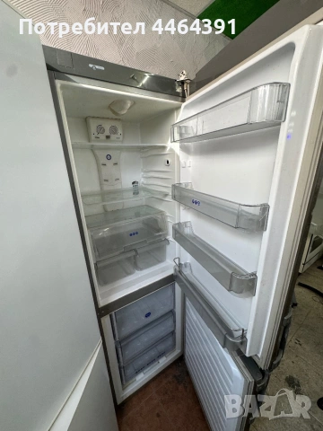Хладилник с фризер whirpool, снимка 3 - Хладилници - 53984404