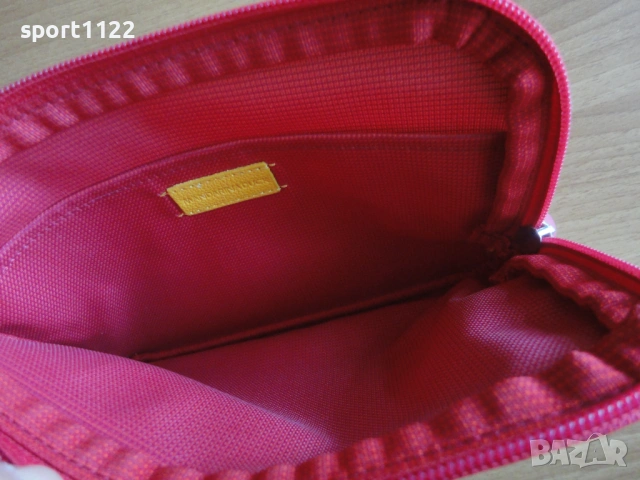 Mandarina Duck/нов козметичен несесер, снимка 5 - Чанти - 53341843