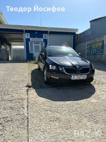 Skoda Octavia 1.6 tdi auto, снимка 3 - Автомобили и джипове - 46416765