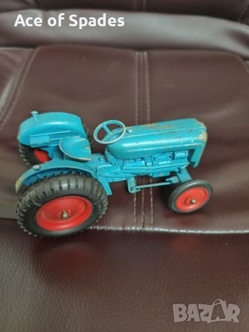 Стара Метална Играчка Трактор, снимка 6 - Колекции - 45902008