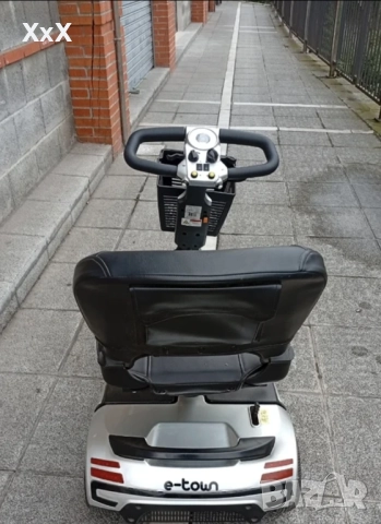 Продавам електрически скутер на части, снимка 3 - Инвалидни скутери - 52406265