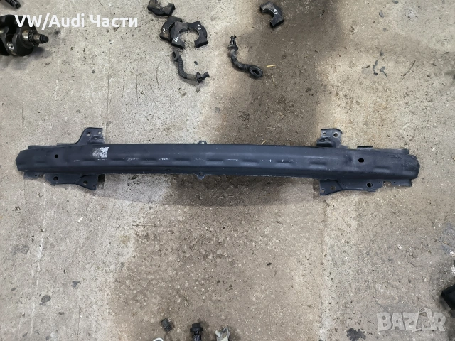Греда под предна броня за Голф 4 Бора VW Golf 4 Bora 1J0806636A