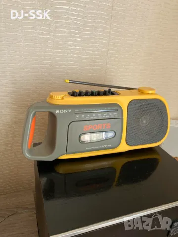 SONY  SPORTS CFM-104 VINTAGE RETRO BOOMBOX Ghetto Blaster радио касетофон, снимка 6 - Радиокасетофони, транзистори - 47015376