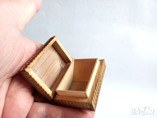 малка дървена кутийка с дърворезба Еделвайс, снимка 6 - Декорация за дома - 45686566