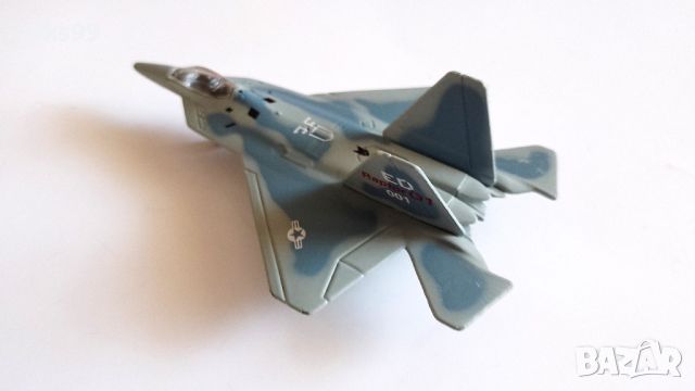 Метален Изтребител F-22 Raptor Maisto Tailwinds, снимка 3 - Колекции - 45217748