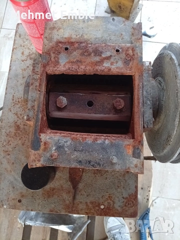 дробилка с трифазен електромотор , снимка 6 - Други машини и части - 54163171