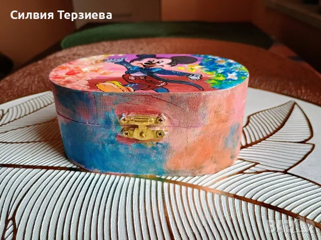 Ръчно изработена дървена кутия за подарък Мики Маус , снимка 2 - Декорация за дома - 49739054