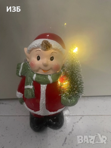 Коледна фигурка на елф с LED осветление., снимка 2 - Декорация за дома - 52727196