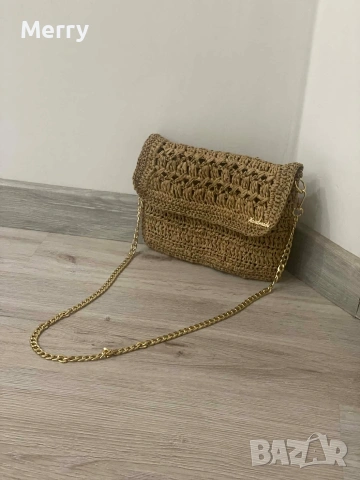 Ръчно плетена чанта от хартиена прежда , снимка 4 - Чанти - 53740289