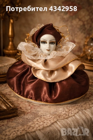 🎭 Винтидж порцеланова кутия с кукла Pierrot (Арлекин) – романтичен ретро стил.1970-1980г.