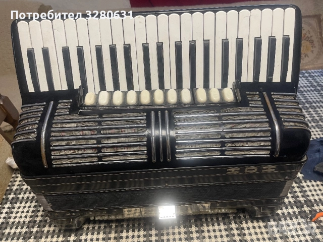 Акордеон Hohner Morino IV n