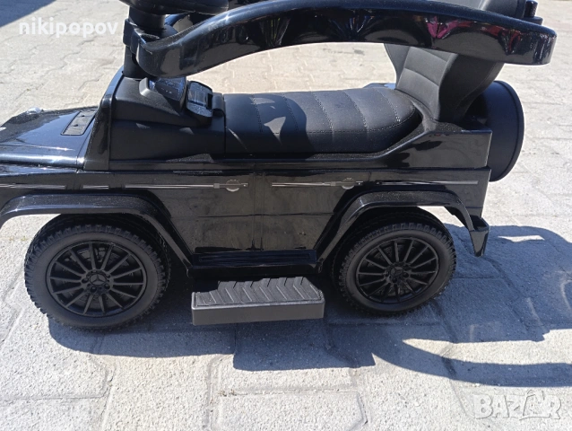 MERCEDES Кола за яздене с дръжка Mercedes-benz G350d черен, снимка 5 - Детски велосипеди, триколки и коли - 53564890