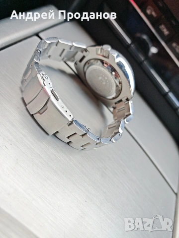 Продава се часовник