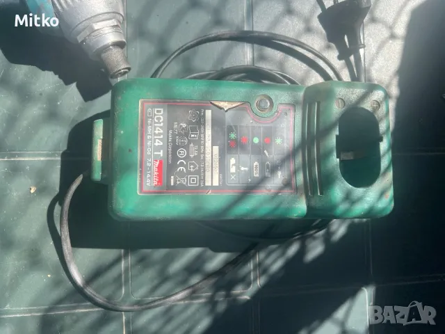 Комплект Makita гайковерт и винтоверт две батерии и зарядно, снимка 4 - Винтоверти - 49966687