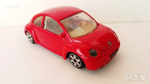 Bburago VOLKSWAGEN New Beetle 1:43, снимка 5 - Колекции - 48893378