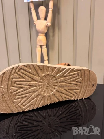 сандали UGG , снимка 2 - Сандали - 50985453