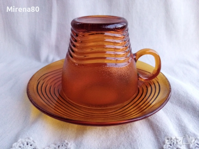 Винтидж дуралекс за чай - Франция !, снимка 4 - Сервизи - 53740041