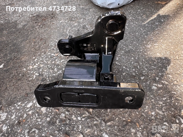 Панта за врата Mercedes w213, снимка 2 - Части - 53731941