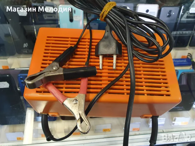 Автомобилно зарядно BOSH KL 126 M 12V 6 AMP В отлично техническо и визуално състояние., снимка 6 - Аксесоари и консумативи - 49218146