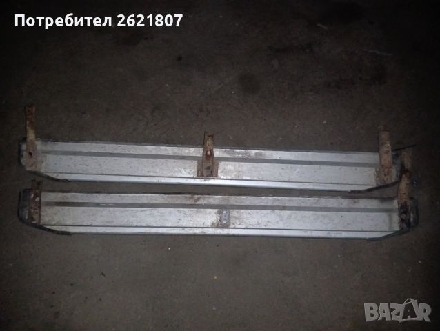 Степенки Nissan Terrano 2, снимка 3 - Части - 45168761