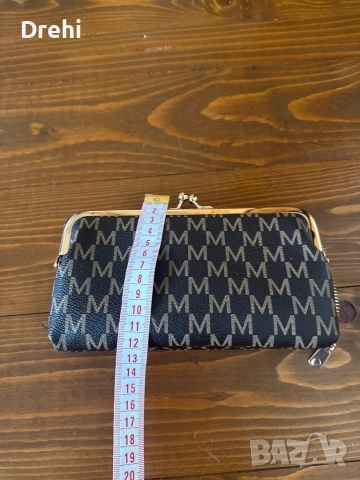 Дамско портмоне , снимка 2 - Портфейли, портмонета - 53895877