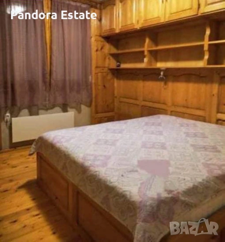 Продава двустаен апартамент в кв. Обеля 1