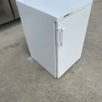  +Гаранция - Малък хладилник Либхер Комфорт 50 см широк, снимка 3 - Хладилници - 45872209