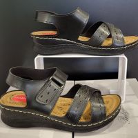 Дамски летни сандали в черно с лепка , снимка 1 - Сандали - 45707948
