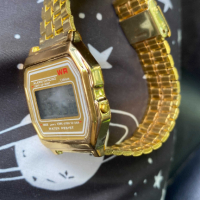 Casio vintage Стилен златен часовник, снимка 2 - Мъжки - 45020744