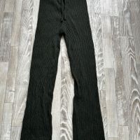 Тънък тъмнозелен панталон, снимка 1 - Панталони - 45099167