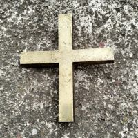 Бронзов кръст, снимка 1 - Антикварни и старинни предмети - 45369466