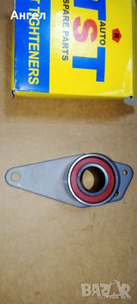 Паразитна ролка ангренажен ремък Renault, снимка 1