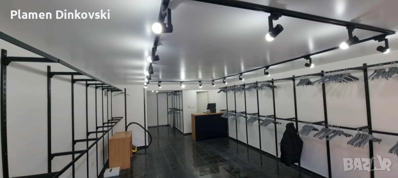 Обзавеждане за магазин за дрехи, снимка 1