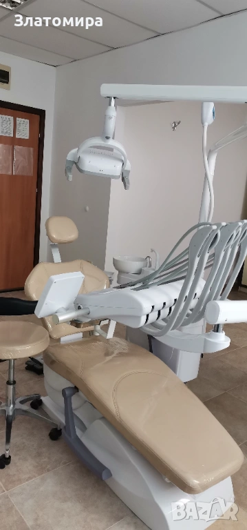 Продавам стоматологичен стол в гаранция вкл. компресор и периферия, снимка 1