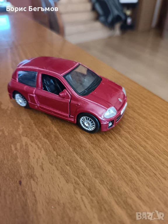 Количка Рено/Maisto Renault Clio V6, снимка 1