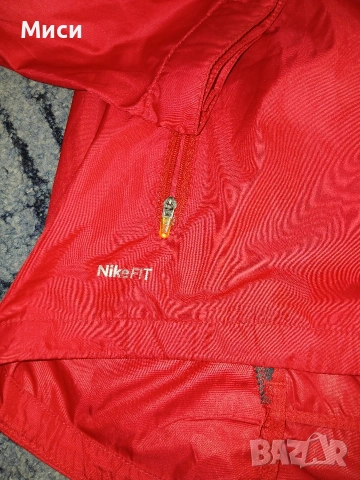 Оригинално шушляково Найк и елек, снимка 2 - Спортни екипи - 54246710