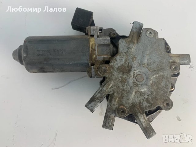 Предно дясно моторче стъклоповдигач Land Rover Freelander I (98-01)г. 0536006101, снимка 2 - Части - 50804900