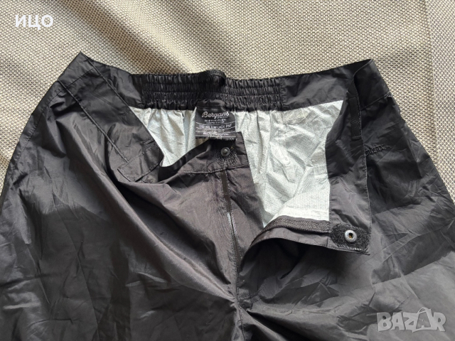 Дамски тънък шумящ панталон Bergans , снимка 4 - Панталони - 54167900
