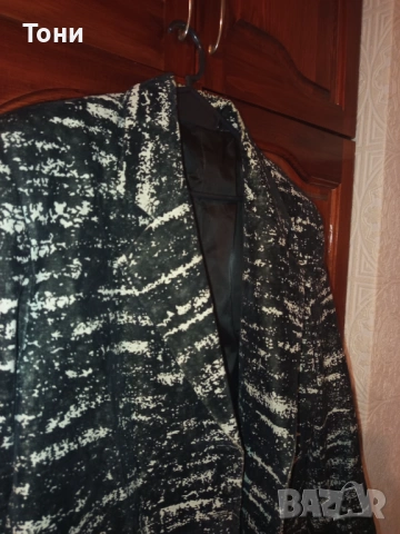 Ново Дамско Стилно Сако с Яка XL , снимка 3 - Сака - 53014028