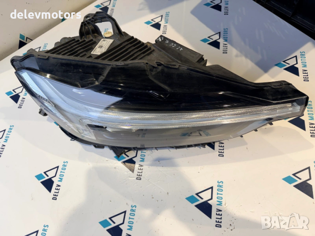 32404710 led десен фар от Volvo XC60 2 B5 Mild-Hybrid AWD 2.0 дизел, двигател D420T2, 235 кс., 4x4, , снимка 2 - Части - 53663479