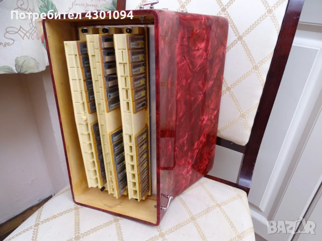 Корпус (клавиатура) с тарги за Акордеон Weltmeister Stella 40 баса, снимка 6 - Акордеони - 53796667