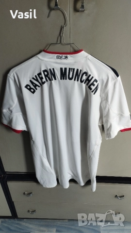 Тениска Байерн, снимка 2 - Тениски - 52443222