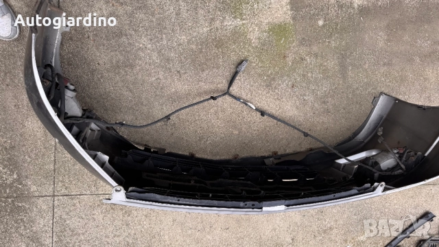 Предна Броня за Toyota Previa 2003, снимка 2 - Части - 52066565