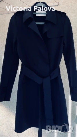 Луксозен тренч - quiet luxury дизайн , Италия, снимка 11 - Палта, манта - 53058712