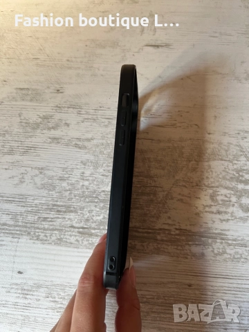 Кейс / калъф за айфон 13 про макс черна силиконова гума с червени целувки 💋💋💋💋💋💋, снимка 2 - Калъфи, кейсове - 52088777