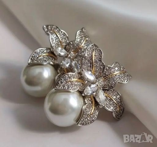 Стилни обеци с перли, снимка 1 - Обеци - 46165848