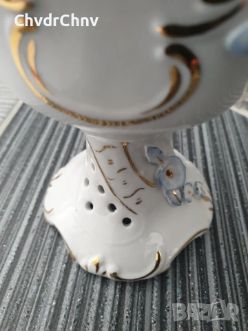 Dresden OK&Co ажурна ваза с дръжки 23см/Дрезден стара немска порцеланова ваза с капак, снимка 9 - Вази - 53506897